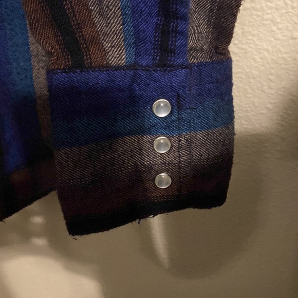 Wrangler western snap button down shirt size XL - Picture 2 of 5